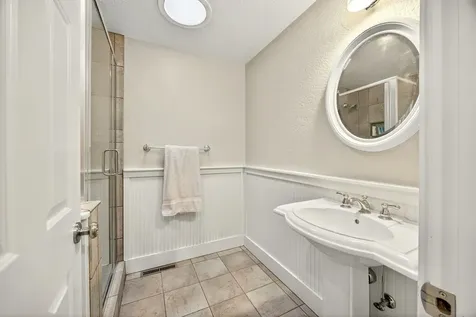 767 Twin Pines Circle Ashland OR 97520