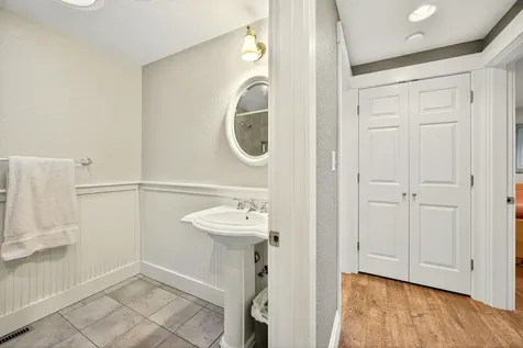 767 Twin Pines Circle Ashland OR 97520