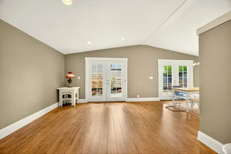 767 Twin Pines Circle Ashland OR 97520