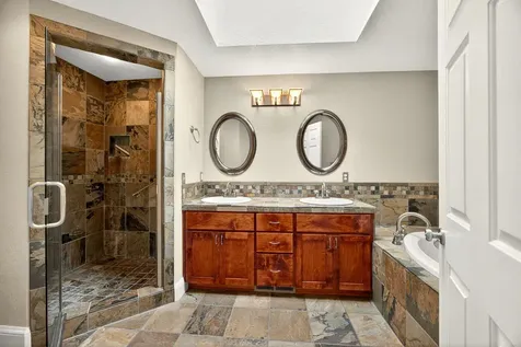 767 Twin Pines Circle Ashland OR 97520