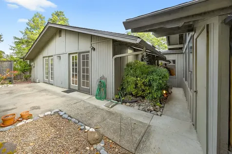 767 Twin Pines Circle Ashland OR 97520