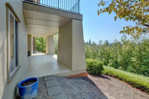 3894 Hillcrest Road Medford OR 97504