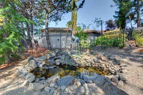 3894 Hillcrest Road Medford OR 97504