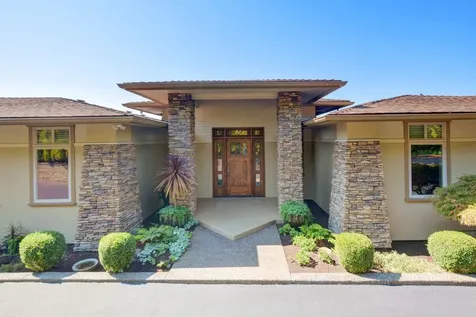 3894 Hillcrest Road Medford OR 97504