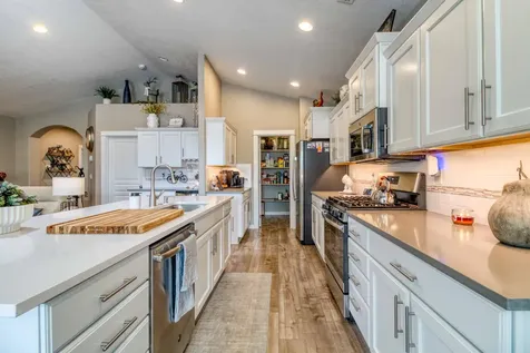 2482 NW Ivy Avenue Redmond OR 97756