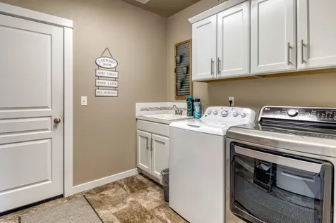 2482 NW Ivy Avenue Redmond OR 97756