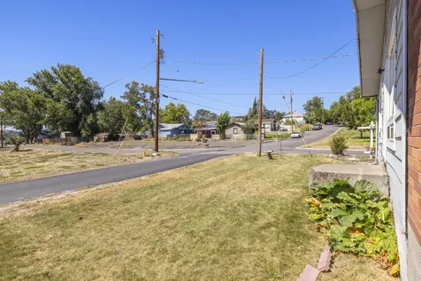 207 S Wendling Street Klamath Falls OR 97601