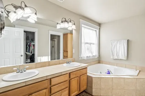 2440 NW 2nd Street Bend OR 97703