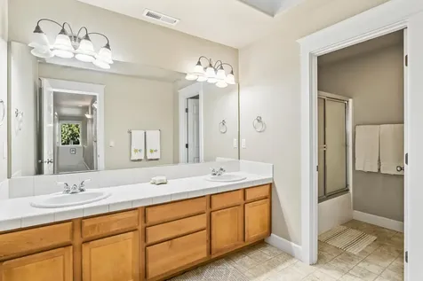 2440 NW 2nd Street Bend OR 97703