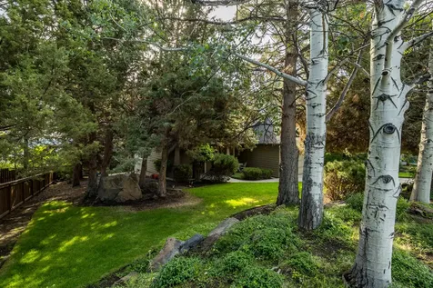 2440 NW 2nd Street Bend OR 97703
