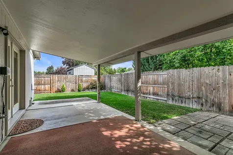 1362 Greentree Way Central Point OR 97502
