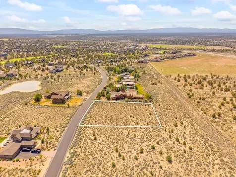 SW Mecate Lane Powell Butte OR 97753
