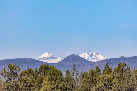 SW Mecate Lane Powell Butte OR 97753