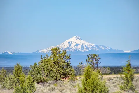 SW Mecate Lane Powell Butte OR 97753