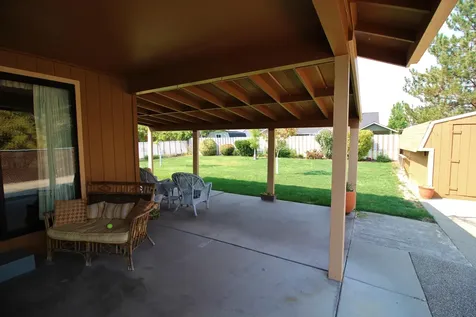 828 Mesman Drive Grants Pass OR 97527
