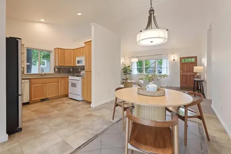 1825 NW Ivy Avenue Redmond OR 97756