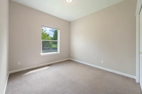 1825 NW Ivy Avenue Redmond OR 97756