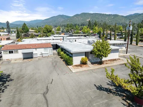 125 NE Manzanita Avenue Grants Pass OR 97526