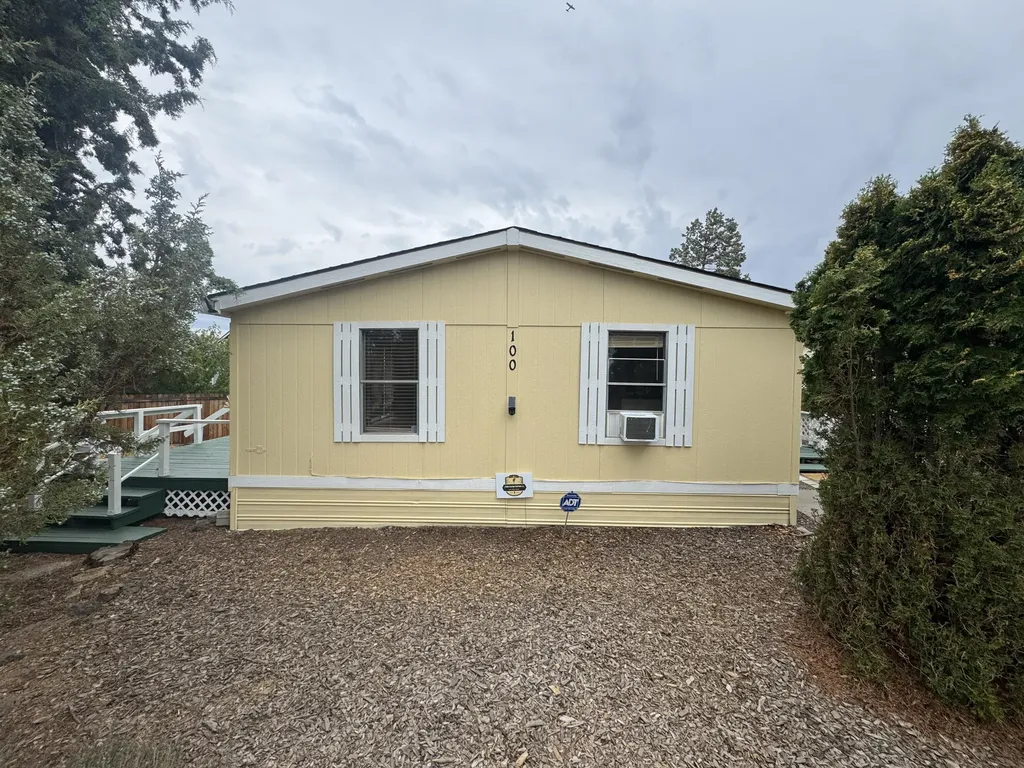 2633 SW Obsidian Avenue Redmond OR 97756