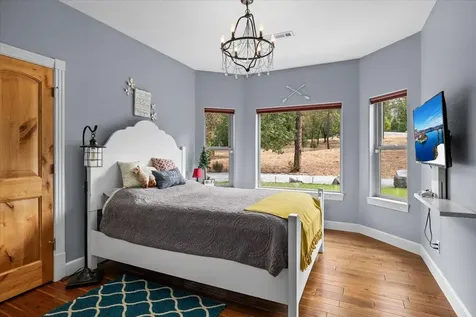 100 Mckenzie Ridge Road Grants Pass OR 97526