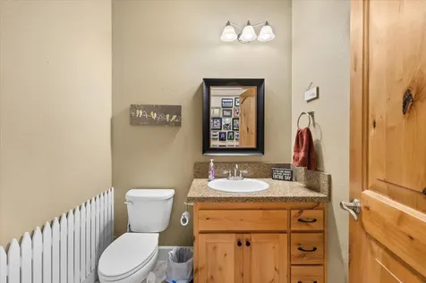 100 Mckenzie Ridge Road Grants Pass OR 97526