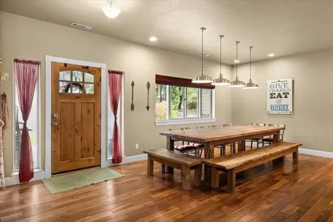 100 Mckenzie Ridge Road Grants Pass OR 97526