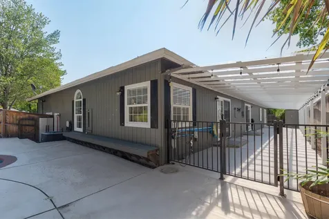 2034 NW Sarum Circle Grants Pass OR 97526