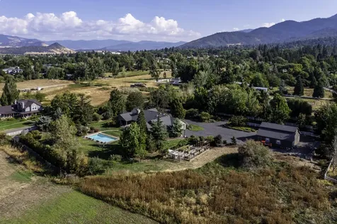 211 Normal Avenue Ashland OR 97520
