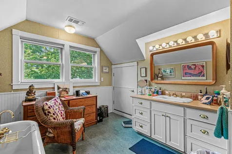 478 Siskiyou Boulevard Ashland OR 97520