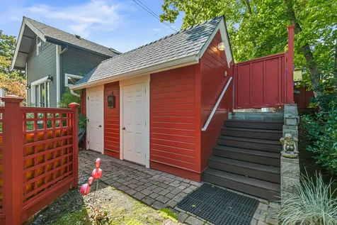 478 Siskiyou Boulevard Ashland OR 97520