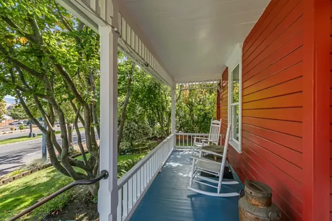 478 Siskiyou Boulevard Ashland OR 97520