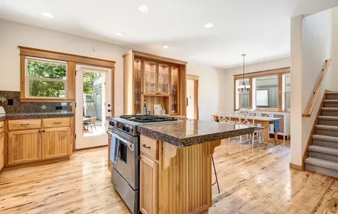 2084 NW Shiraz Court Bend OR 97703