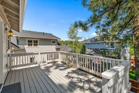 2084 NW Shiraz Court Bend OR 97703