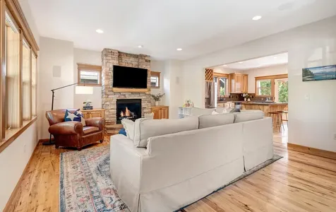 2084 NW Shiraz Court Bend OR 97703