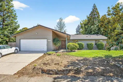 2616 Stonebrook Drive Medford OR 97504