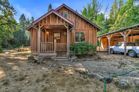 21875 E Evans Creek Road White City OR 97503