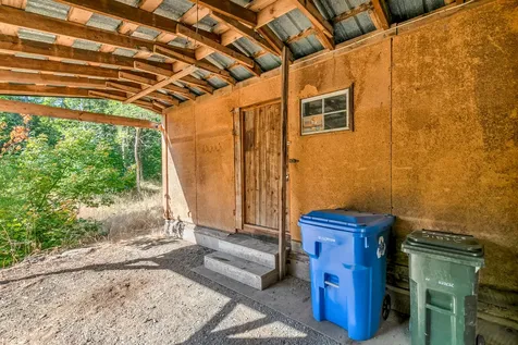 21875 E Evans Creek Road White City OR 97503