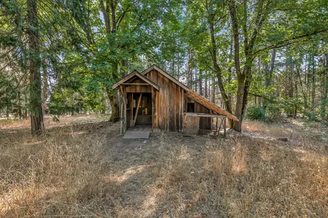 21875 E Evans Creek Road White City OR 97503