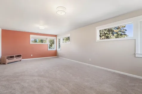 20182 Stonegate Drive Bend OR 97702