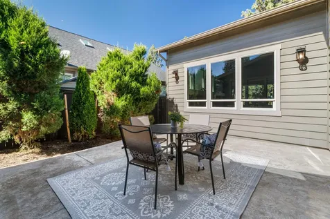 20182 Stonegate Drive Bend OR 97702