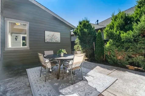 20182 Stonegate Drive Bend OR 97702