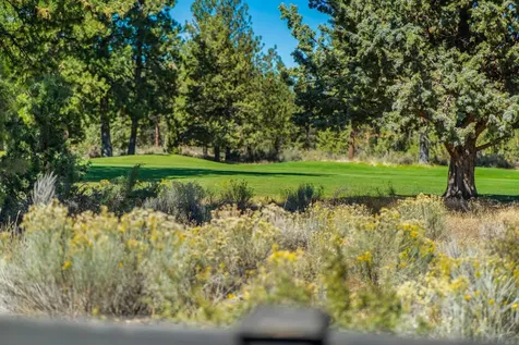 20182 Stonegate Drive Bend OR 97702