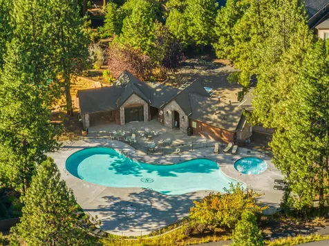 20182 Stonegate Drive Bend OR 97702