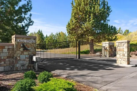 1442 Eagle Springs Court Redmond OR 97756