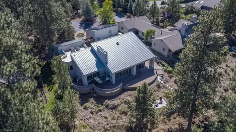 2251 NW Lakeside Place Bend OR 97703