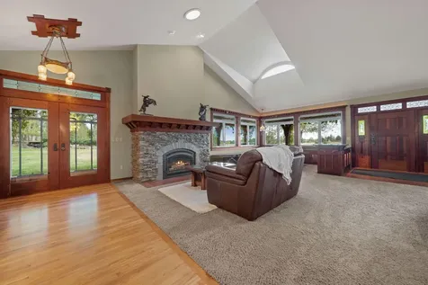 21925 Bear Creek Road Bend OR 97701