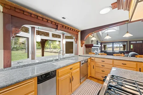 21925 Bear Creek Road Bend OR 97701