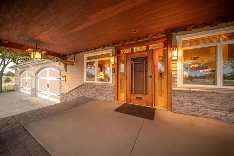 21925 Bear Creek Road Bend OR 97701