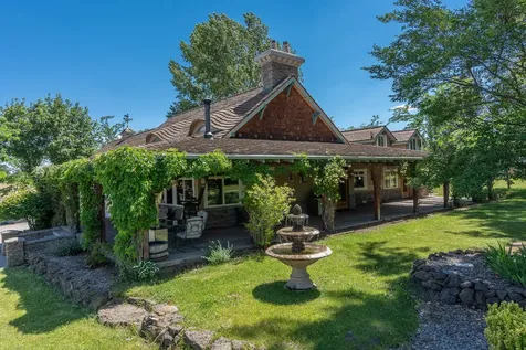 21925 Bear Creek Road Bend OR 97701