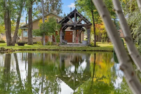 21925 Bear Creek Road Bend OR 97701